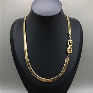 Vintage Givenchy Herringbone Collar Chain Gold Necklace Costume Jewelry